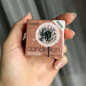 Benefit dandelion twinkle MINI highlighting powder